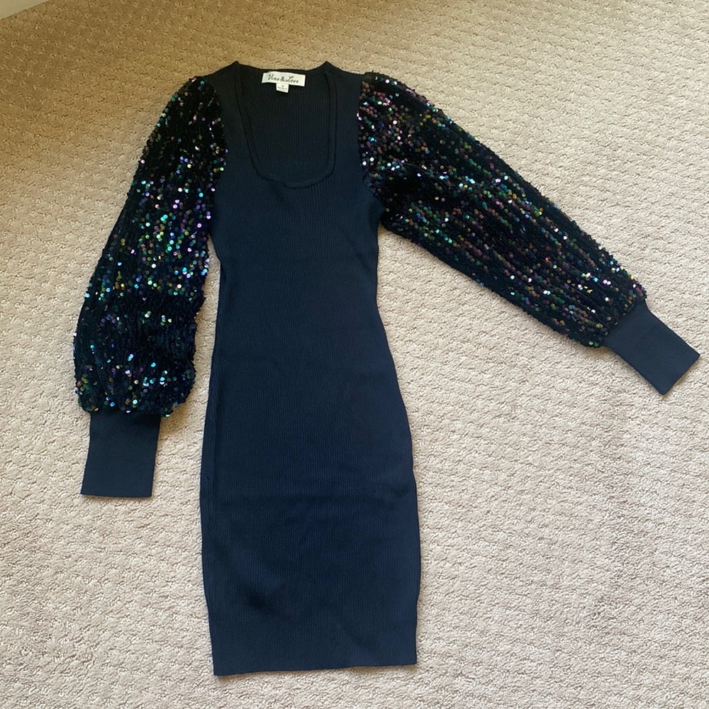 Vine & Love bodycon dress size Medium
